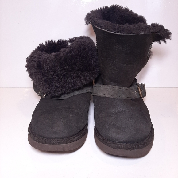 Kirkland Signature Sheepskin Shearling Boots Mid Calf Foldover Buckle Winter - Picture 2 of 15
